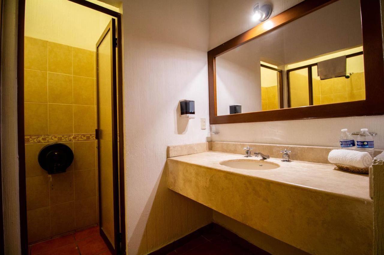 Hotel Degollado Kültér fotó
