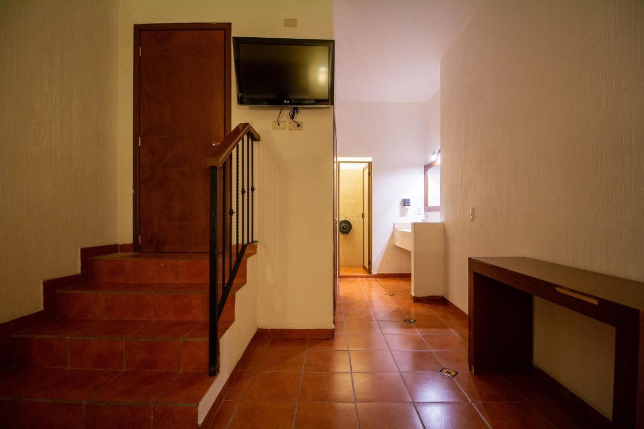Hotel Degollado Kültér fotó